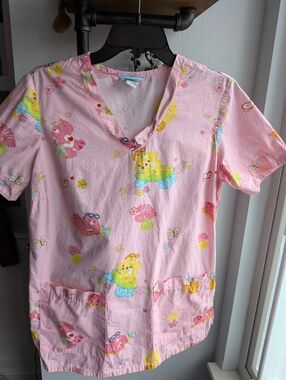 Vintage 2006 Care Bears Scrub Top S Pink Tropical Surfing Y2K Barco Cotton